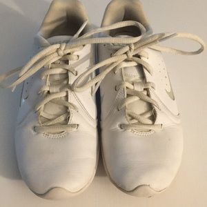 Nike cheer shoes women size 6.5